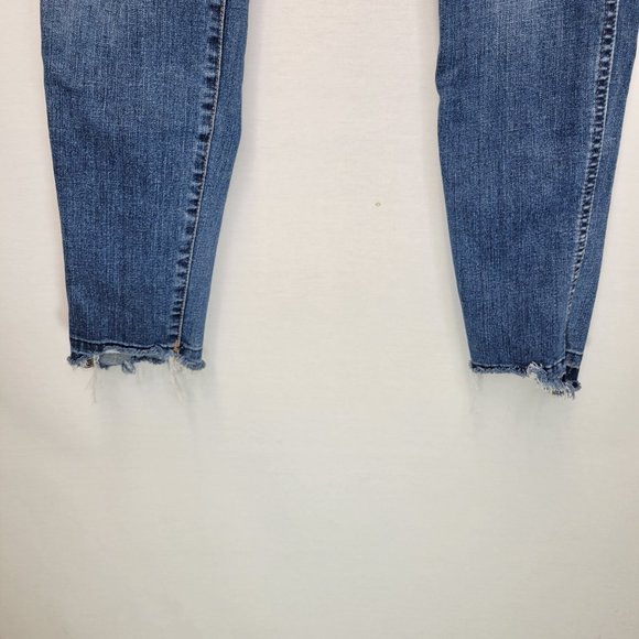 Madewell Women's Size 26 Jeans Raw Hem High Rise Distressed - Picture 6 of 9